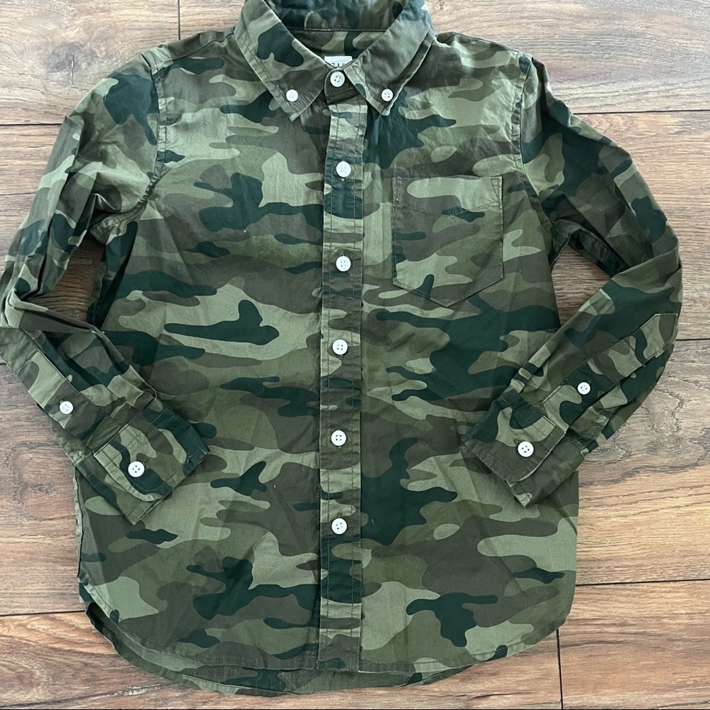 {preloved} Boy’s GAP Camo Button Down Shirt